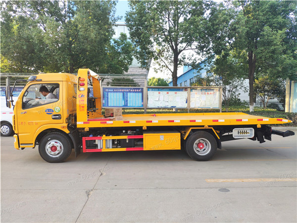 東風多利卡D7一拖二清障車 東風多利卡D7一拖二清障車